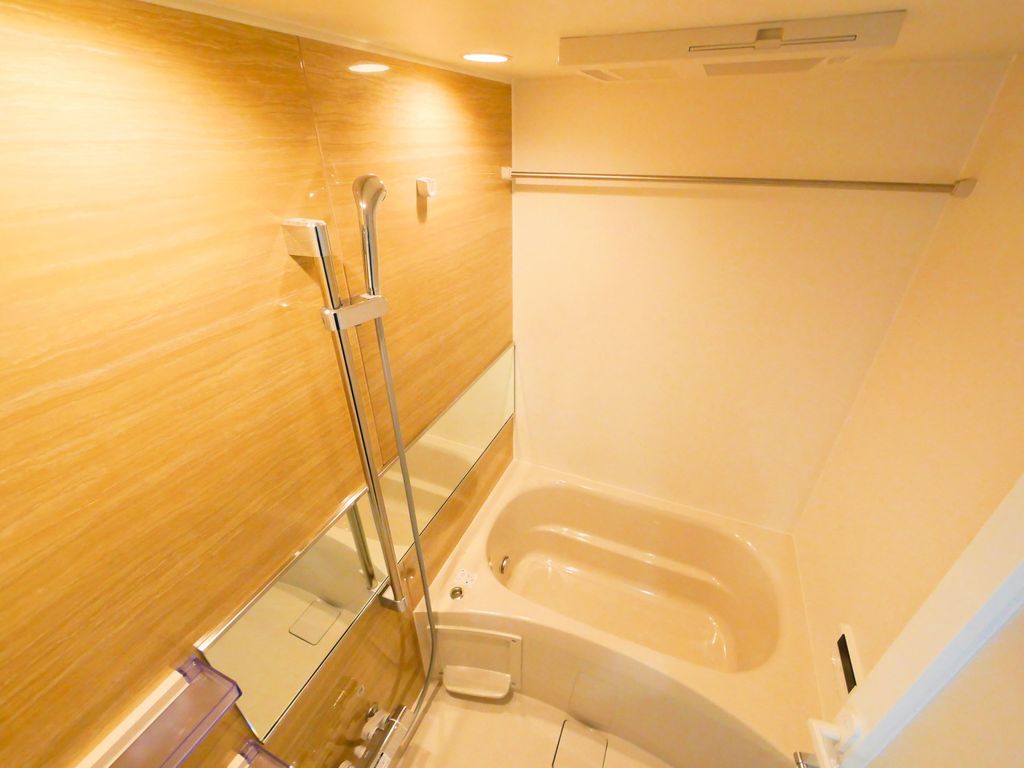 バス・シャワールーム　バス