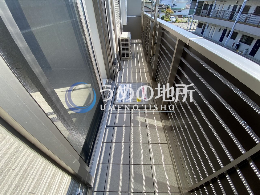 バルコニー　バルコニー