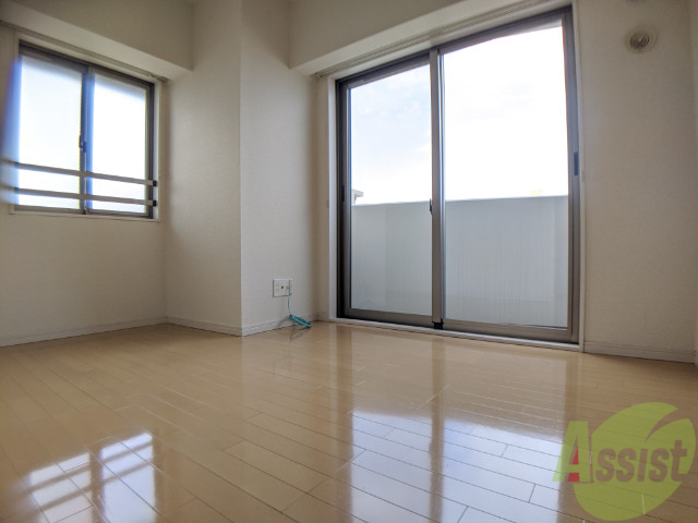 その他部屋・スペース　５帖の洋室を撮影しました。寝室にできそうです。