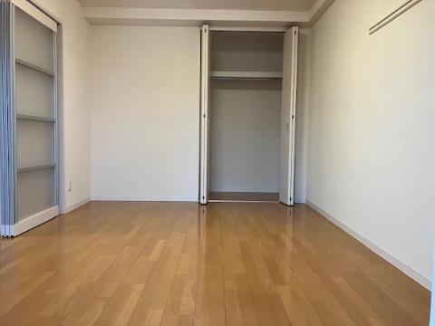 収納　洋室　クローゼット