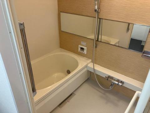 バス・シャワールーム　バス