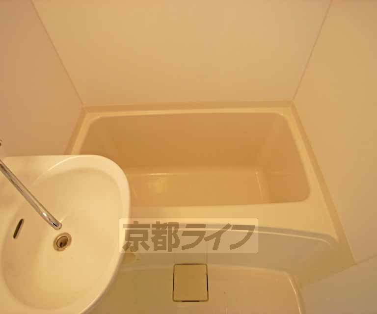 バス・シャワールーム　落ち着く空間です。