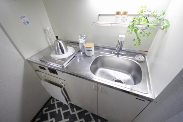 キッチン　※モデルルームで、家具は展示用です。