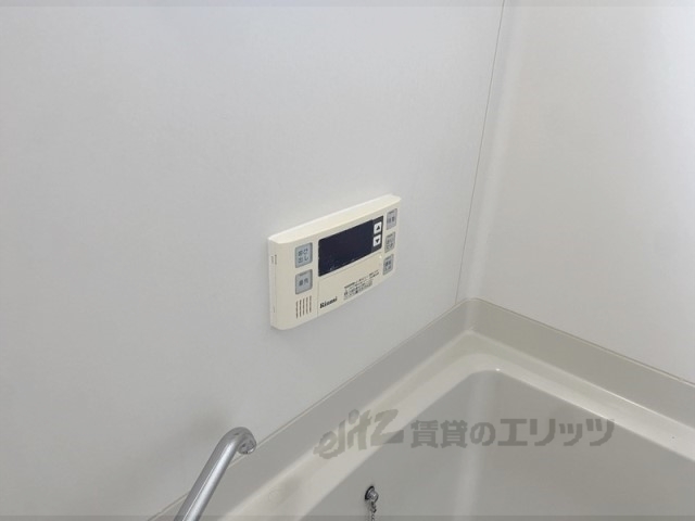その他設備　給湯器リモコン