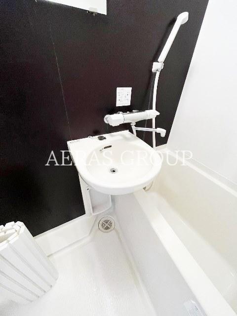 洗面設備　同仕様タイプ