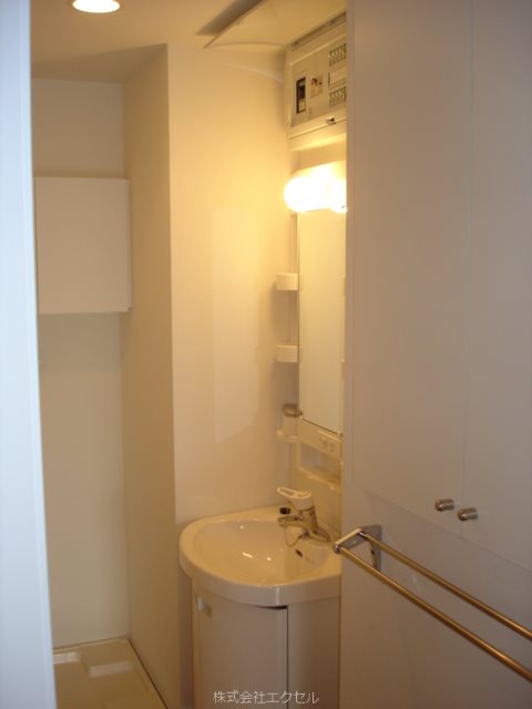 洗面設備　便利な独立洗面台完備
