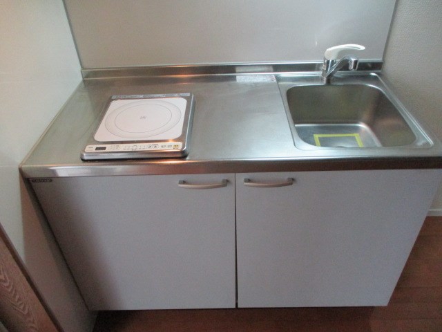 キッチン　ＩＨヒーター完備のキッチンです。
