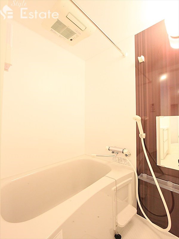 バス・シャワールーム　バスルーム