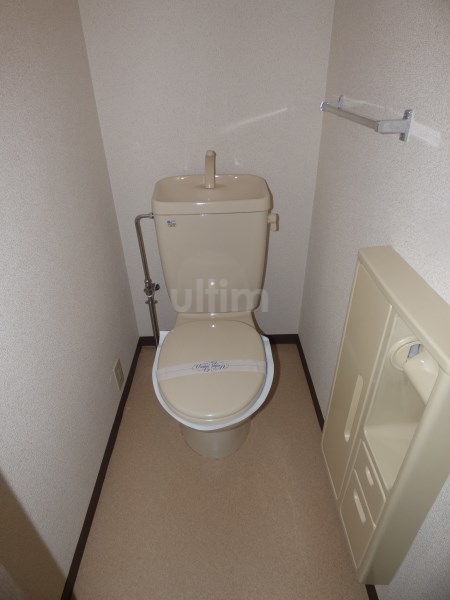 トイレ　※別のお部屋のお写真です。御参考までに。