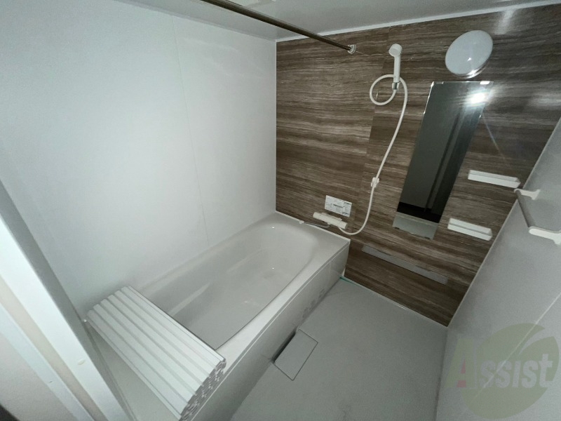 バス・シャワールーム　お風呂になります。一日の疲れを癒してくださいね。