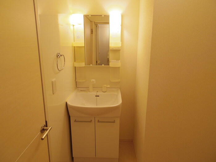 洗面設備　洗髪洗面化粧台