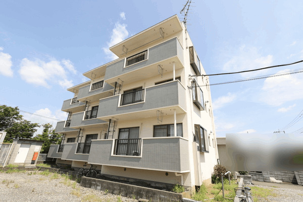 建物外観　ＲＣ造の１ＬＤＫ