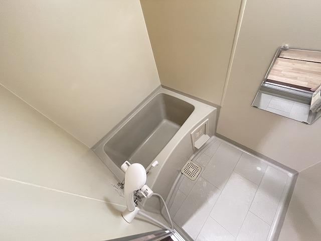 バス・シャワールーム　浴室