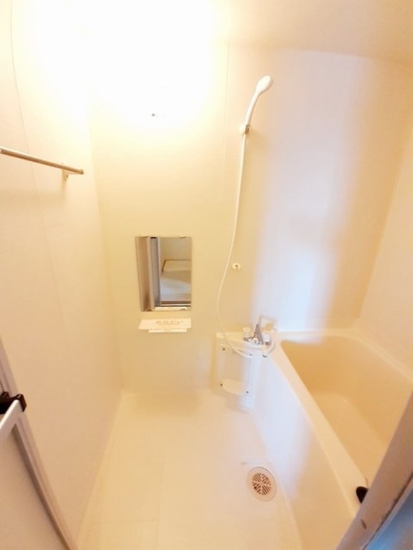 バス・シャワールーム　図面と現状に相違がある場合には現状を優先