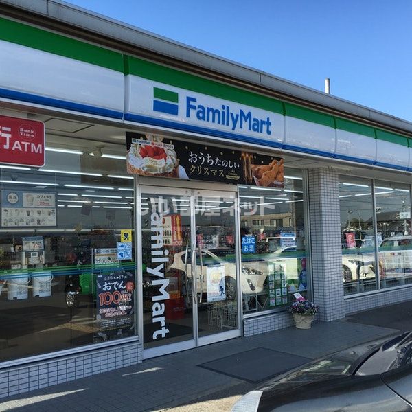 コンビニ　ファミリーマート 河合町池部店（コンビニ）まで1029m