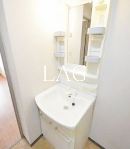 洗面設備　独立洗面台です。