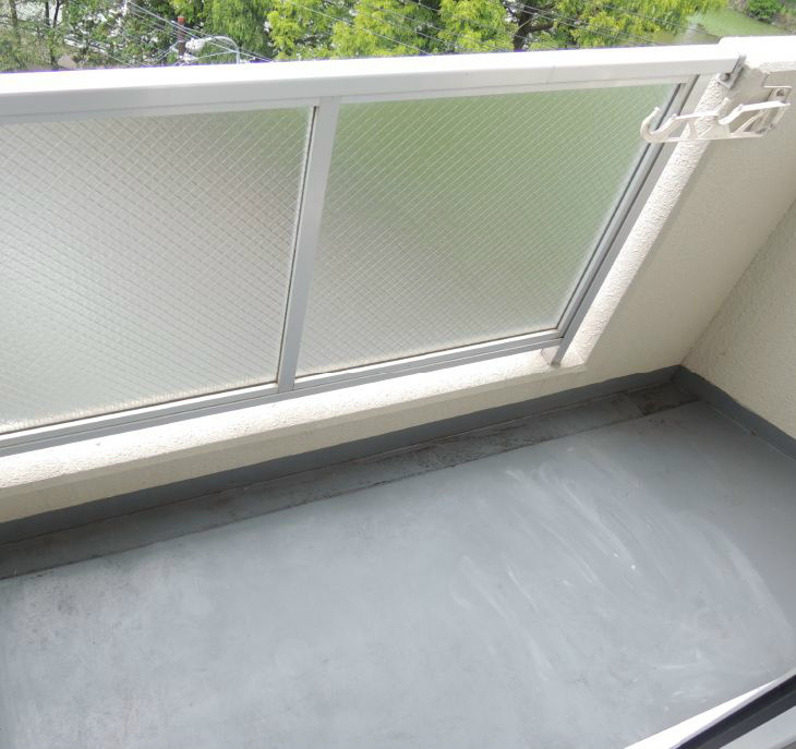 バルコニー　イメージ