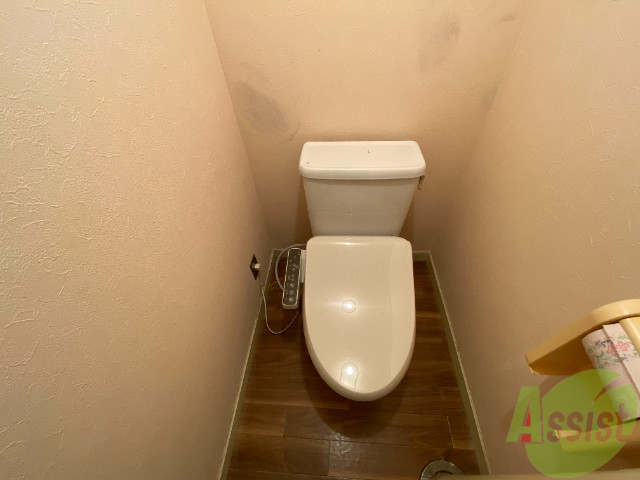 トイレ　温水洗浄便座で一年中に快適に暮らせますね。