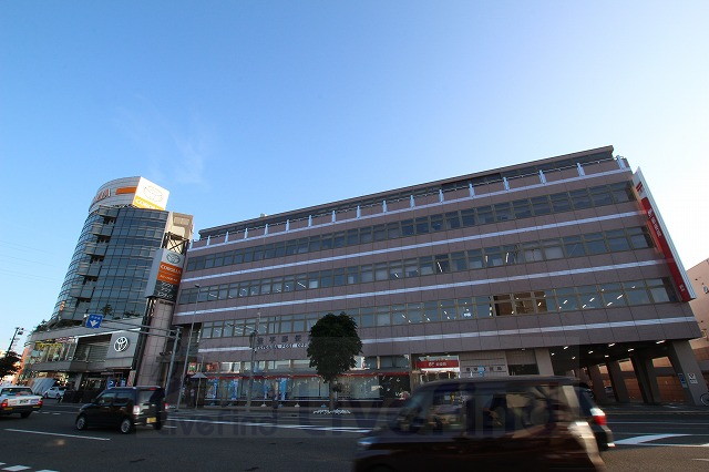 郵便局　豊平郵便局（郵便局）まで646m