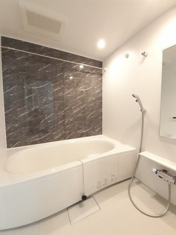 バス・シャワールーム　お風呂です