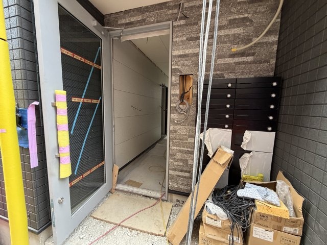 エントランス　建設中
