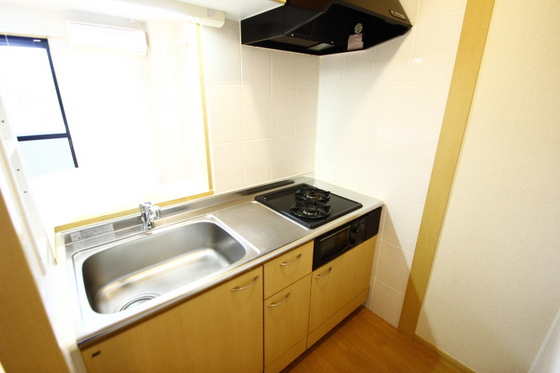 キッチン　※別部屋の写真です