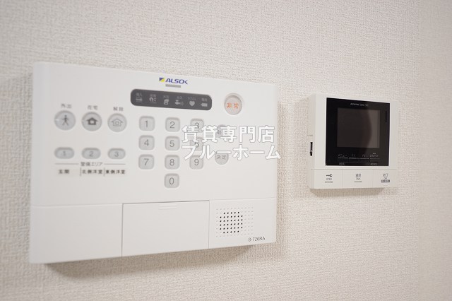 セキュリティ　モニター付きのインターホンです！