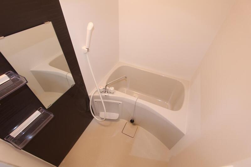 バス・シャワールーム　１日の疲れはここで癒してく下さい。