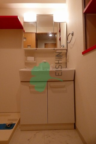 洗面設備　シンプルで使いやすい洗面台です！