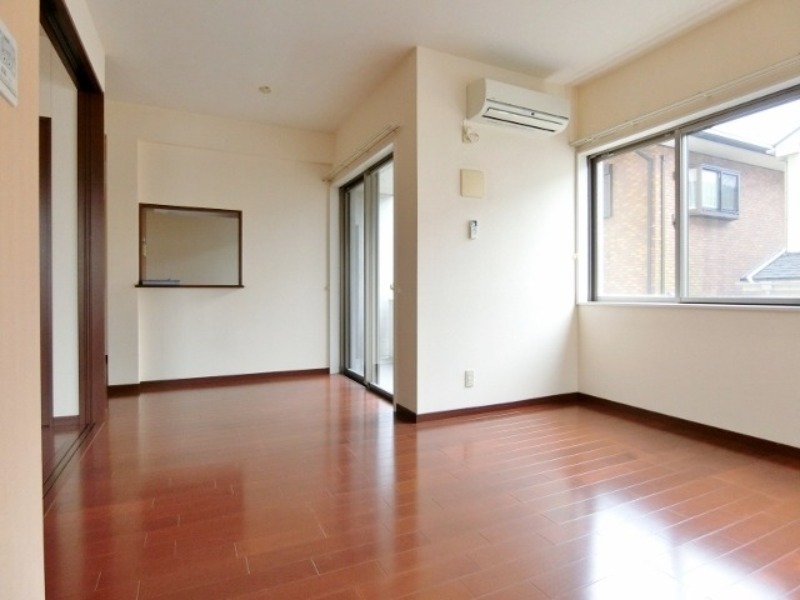 居室・リビング　図面と現状に相違がある場合には現状を優先