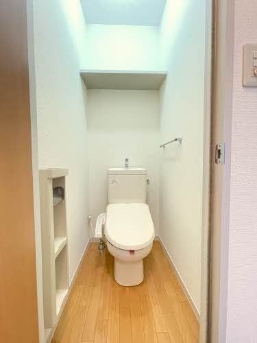 トイレ　トイレ