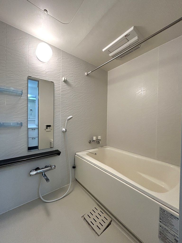 バス・シャワールーム　浴室