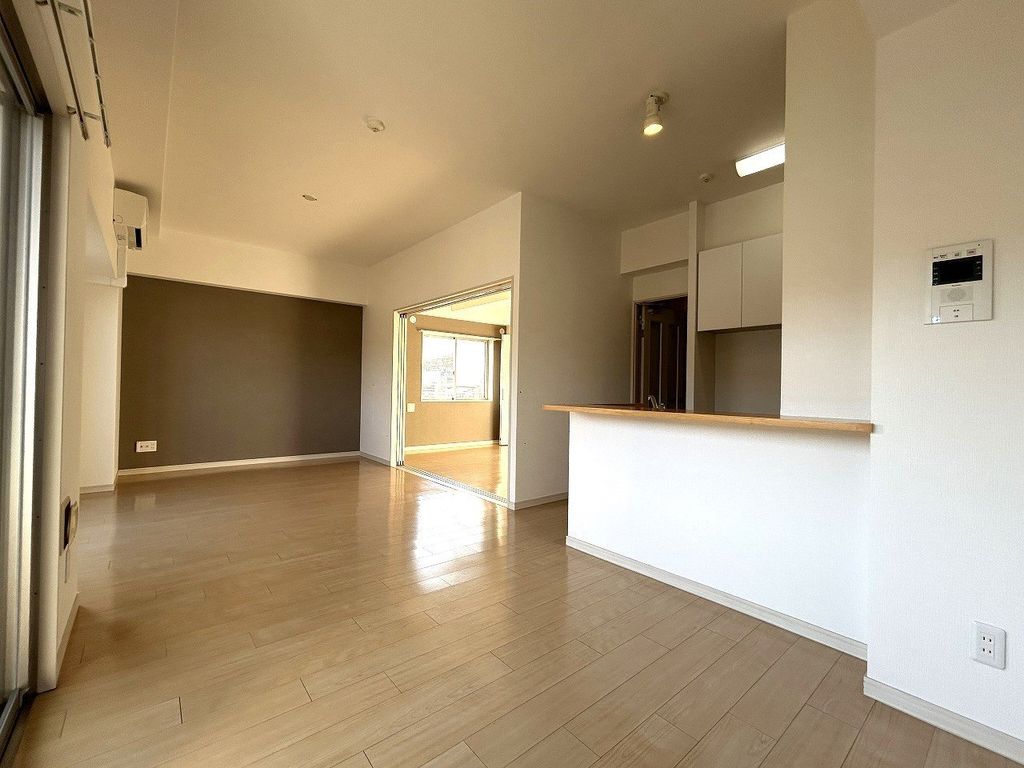 居室・リビング　LDK（約16.8帖）