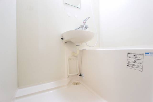 バス・シャワールーム　バスルームも清潔です。