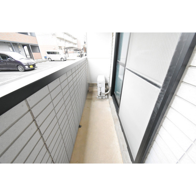 バルコニー　バルコニーからの眺めを楽しみながら食事をしませんか