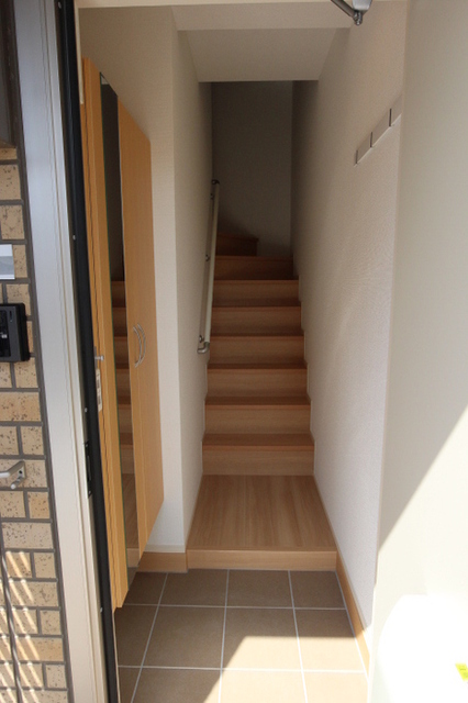 玄関　２０１　玄関