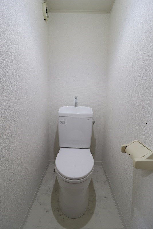 トイレ　別部屋写真使用