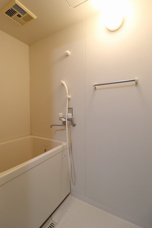 バス・シャワールーム　別部屋写真使用
