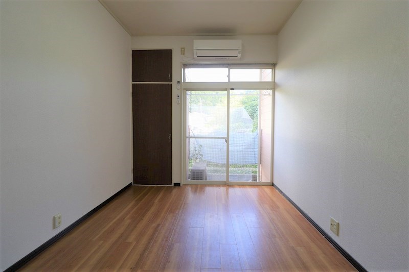 バルコニー　別部屋写真使用