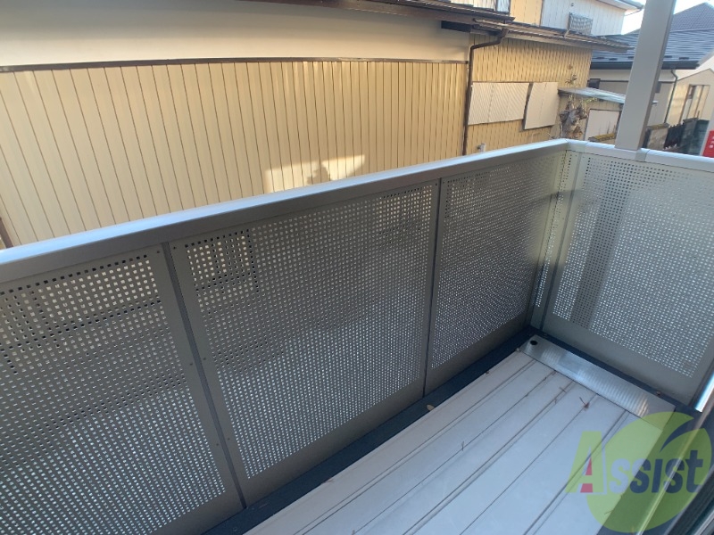 バルコニー　広めのバルコニーです。洗濯物がたくさん干せそうです。