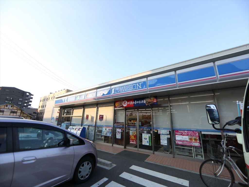 コンビニ　ローソン 北区上飯田南町店（コンビニ）（コンビニ）まで120m