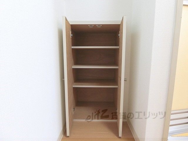 その他設備　下駄箱