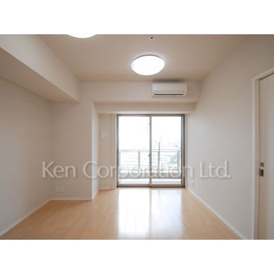 居室・リビング　同タイプ16階のお部屋を撮影。仕様が異なることがあります。