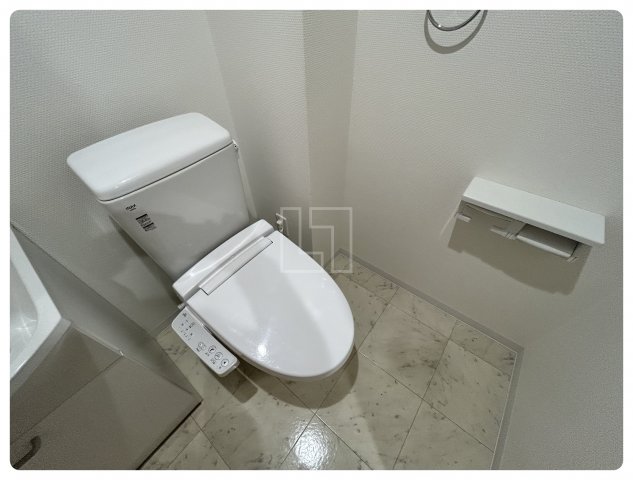 トイレ　JINO新町（ジーノ新町）　温水洗浄便座