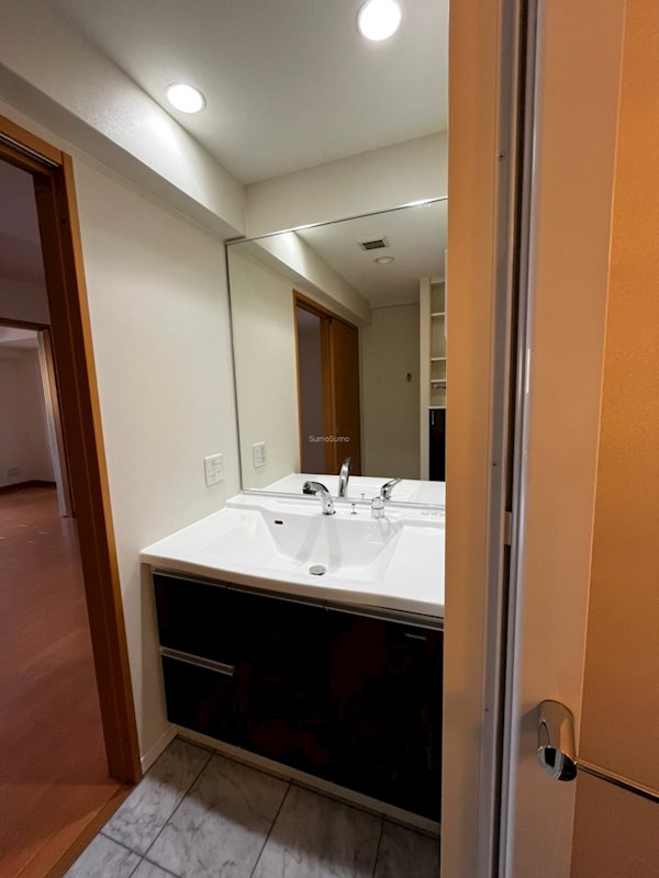 洗面設備　忙しい朝には欠かせない洗面所です