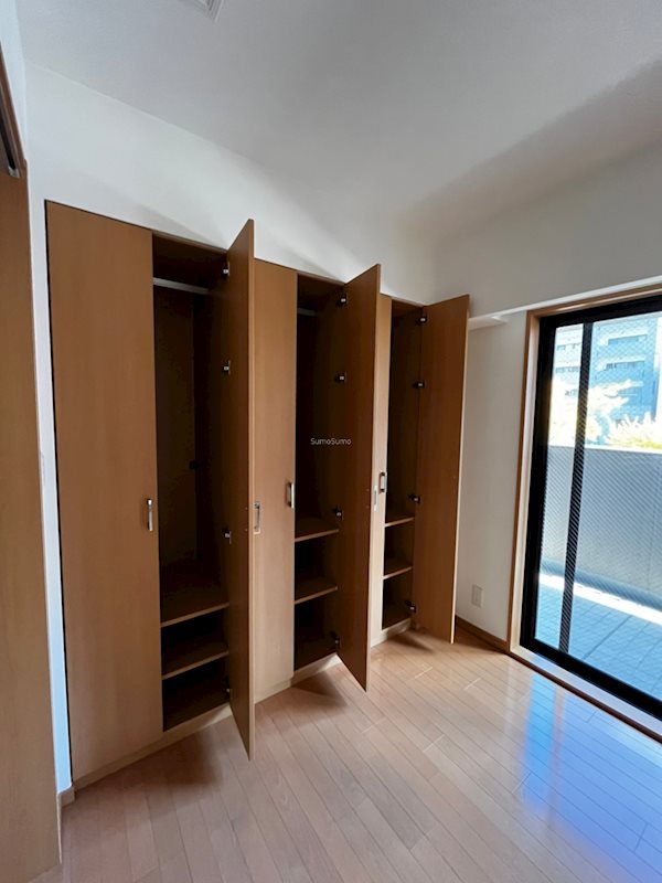 収納　たっぷりとした収納スペースです