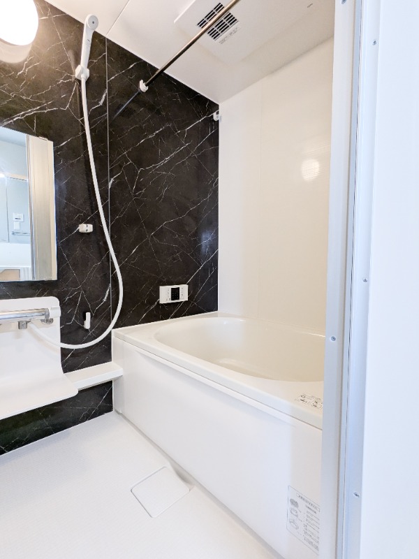 バス・シャワールーム　図面と現状に相違がある場合には現状を優先