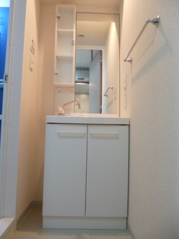 洗面設備　※同タイプ参考写真