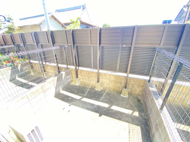 庭　専用庭付です