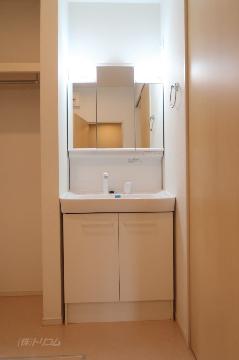 洗面設備　洗髪洗面化粧台